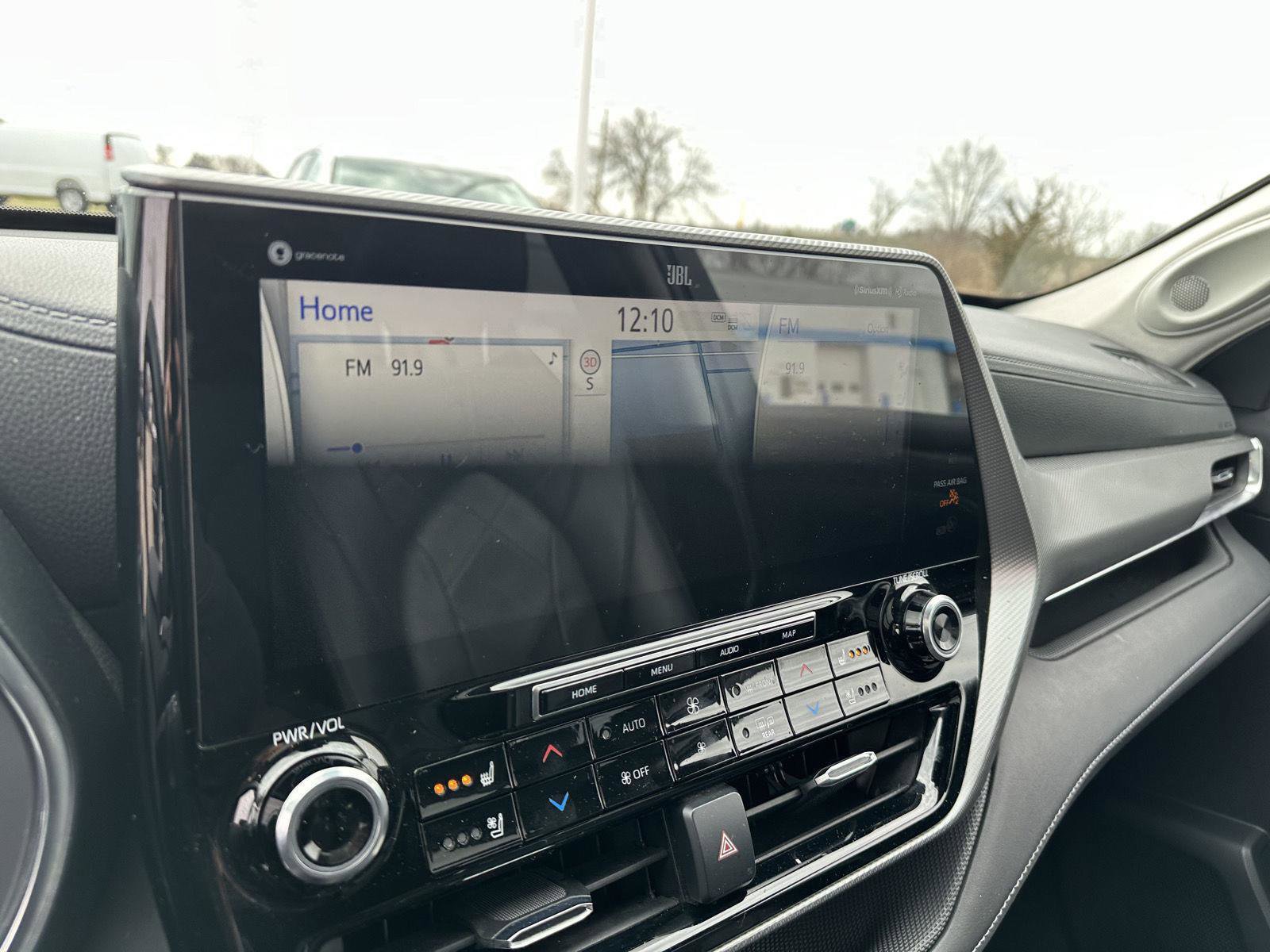 Used 2020 Toyota Highlander Platinum image 29