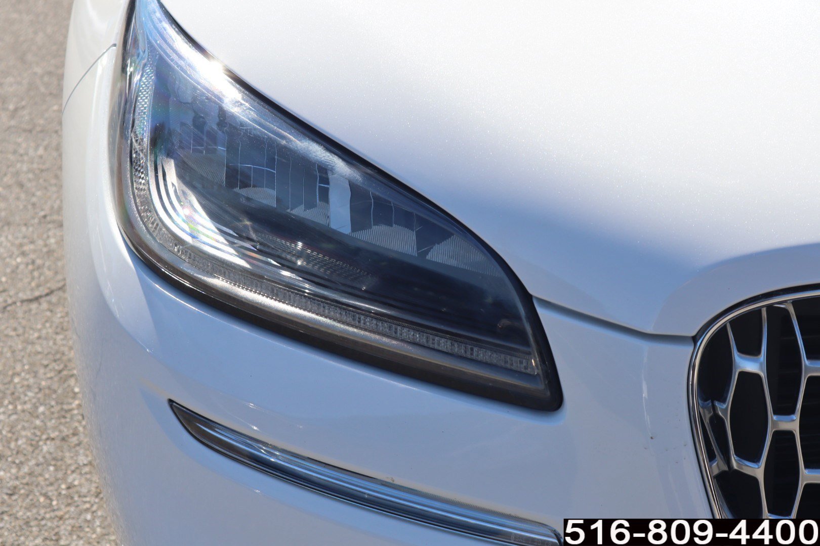 Used 2022 Lincoln Corsair AWD w/ Premium Package image 12