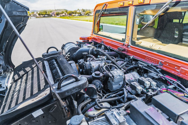 Used 2002 HUMMER H1 4-Door Wagon image 16