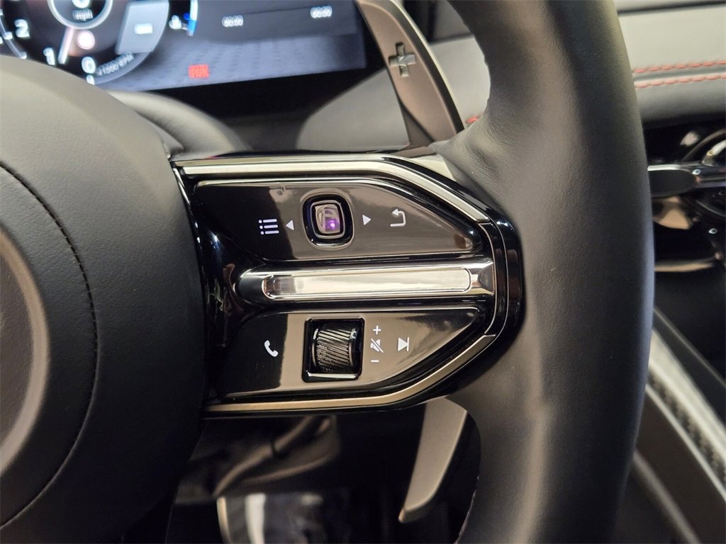 Used 2024 Aston Martin DB12 Coupe image 37