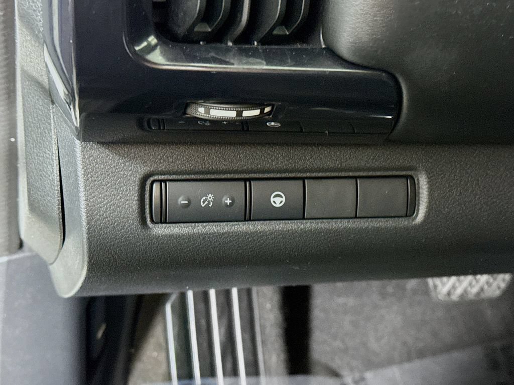 Certified 2022 Nissan Pathfinder SV AWD/4WD image 19