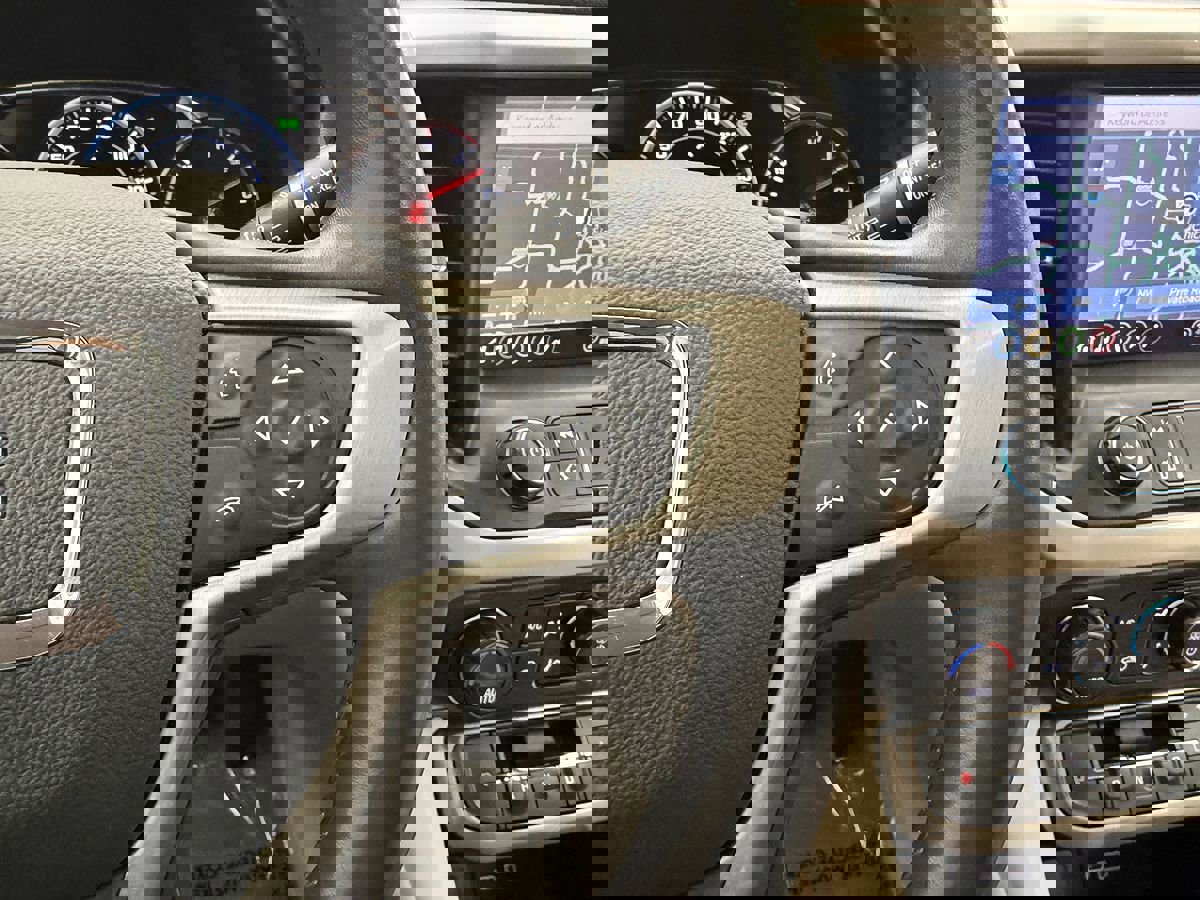 Used 2021 GMC Acadia Denali w/ Denali Technology Package image 13