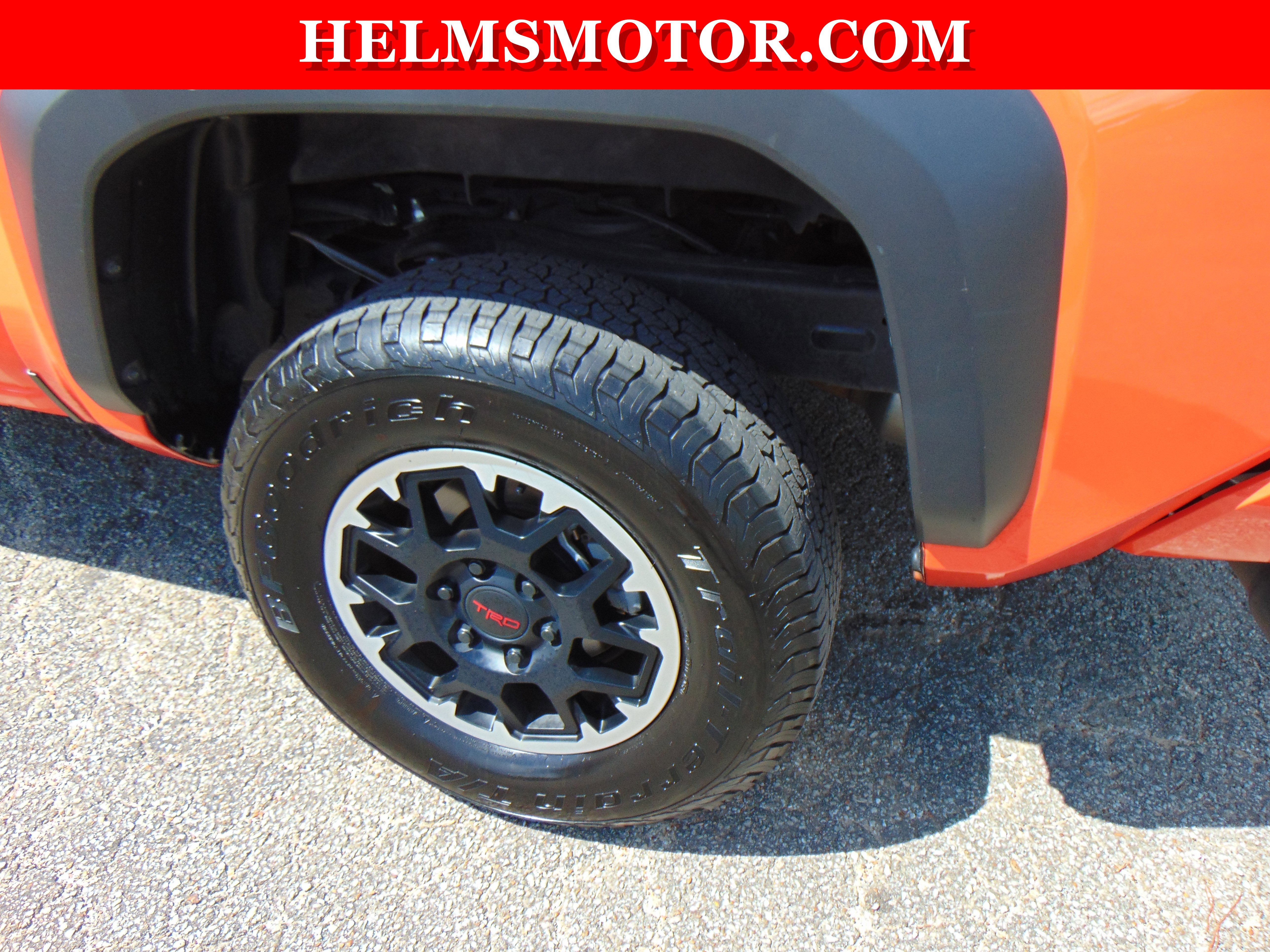 Used 2024 Toyota Tacoma TRD Off-Road image 15