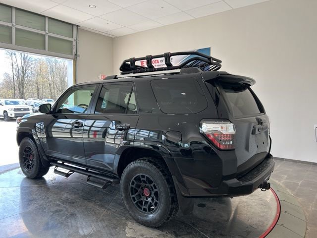 Used 2022 Toyota 4Runner SR5 Premium w/ TRD Black Wheel Package (TMS) AWD/4WD image 4