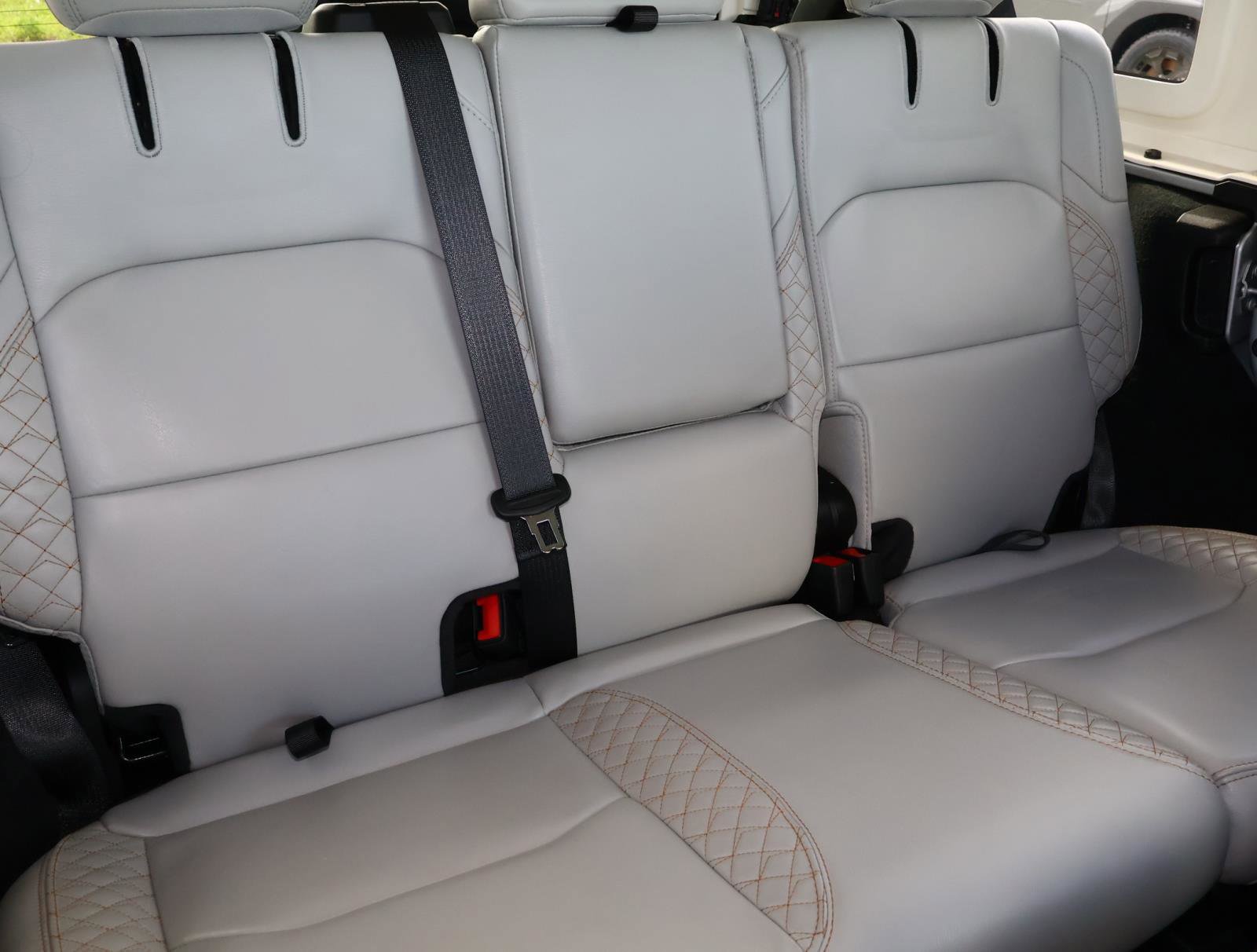 Used 2023 Jeep Wrangler Unlimited Sahara image 20