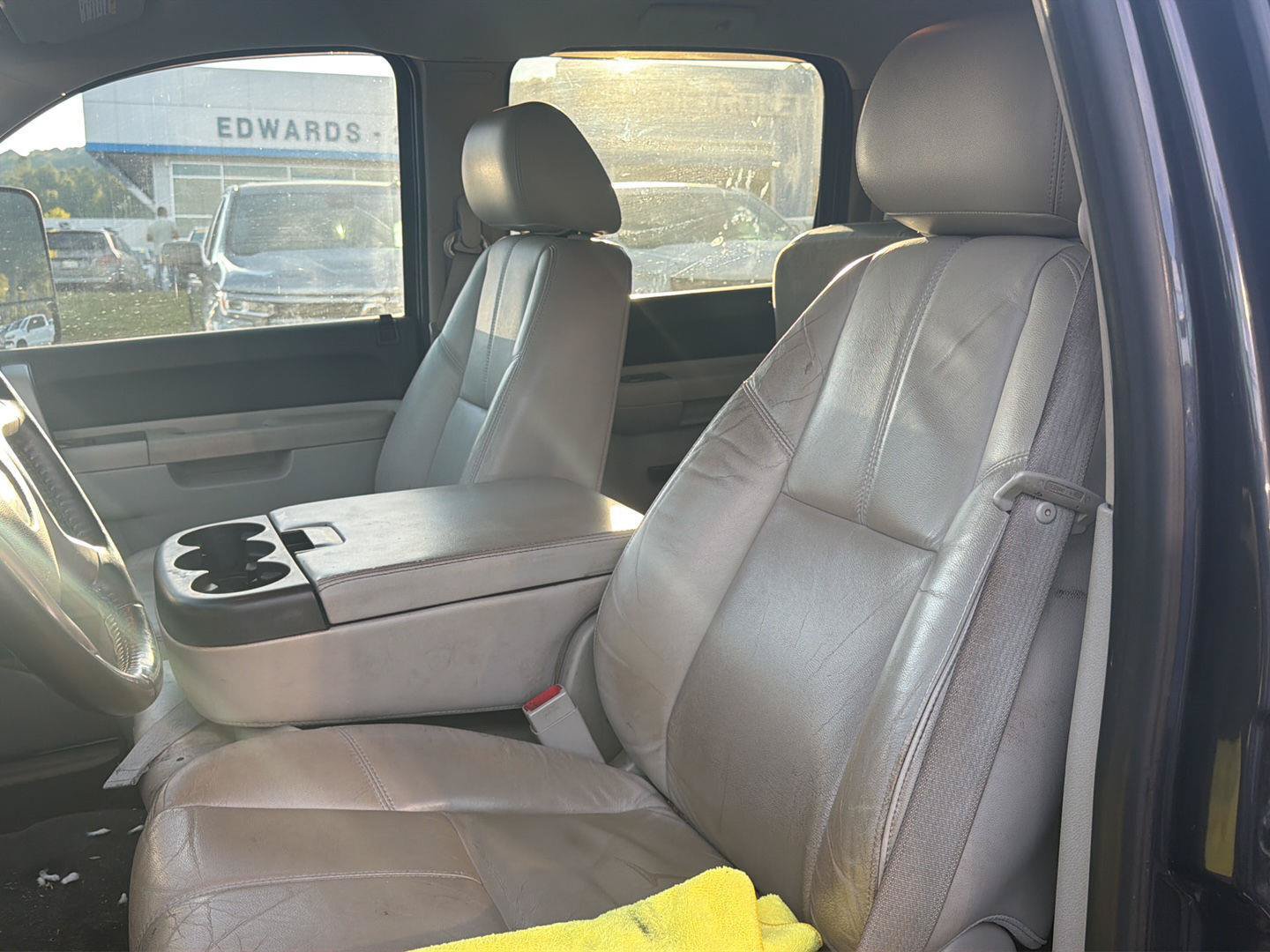 Used 2011 Chevrolet Silverado 1500 LT w/ Florida Edition RWD image 7