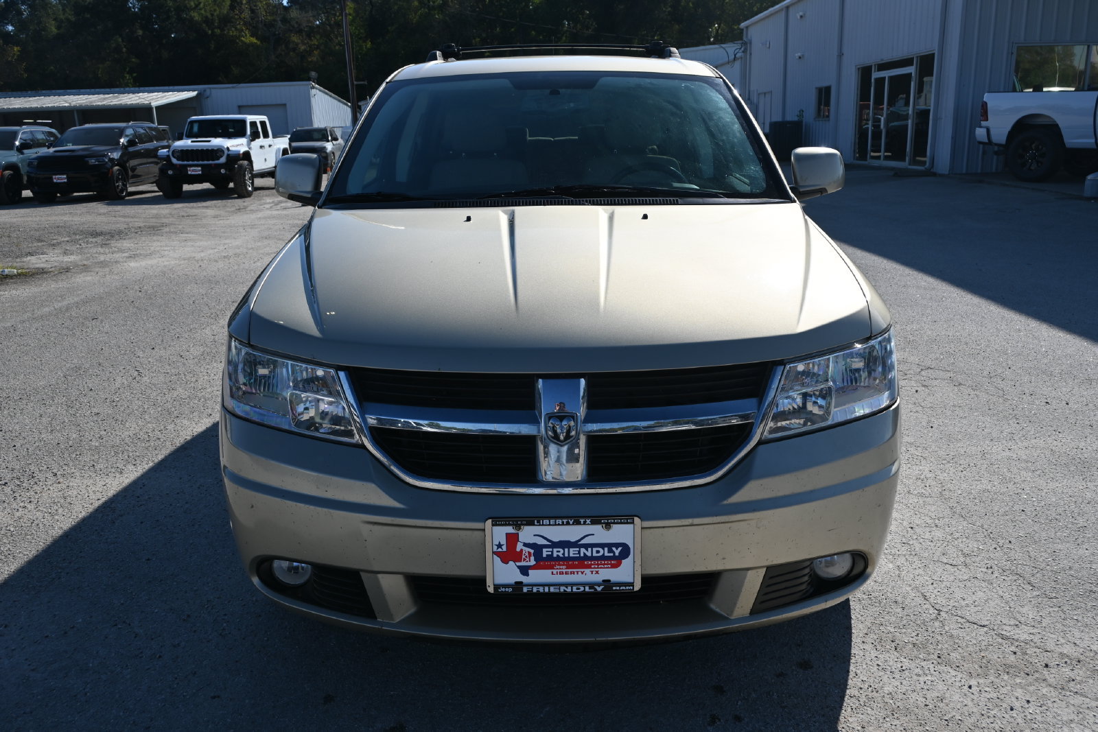 Used 2010 Dodge Journey SXT w/ Flexible Seating Group FWD image 6