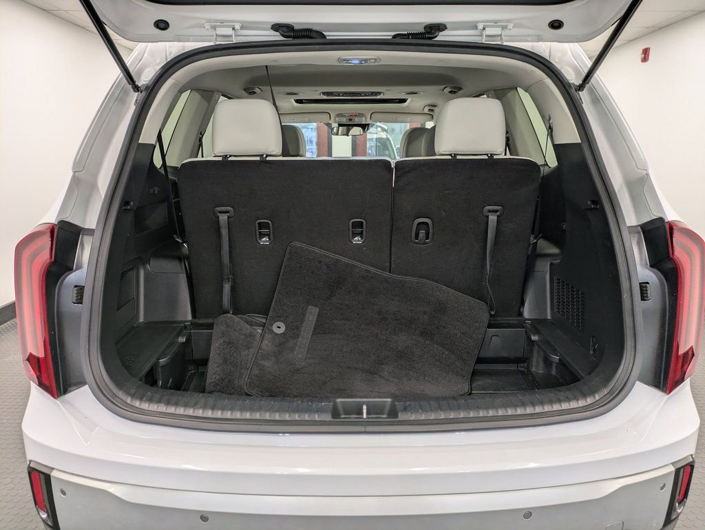 Certified 2024 Kia Telluride S w/ S Sunroof Package image 23