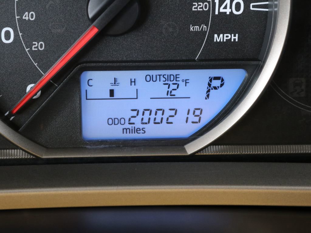 Used 2015 Toyota RAV4 LE AWD/4WD image 49