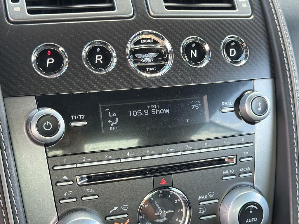 Used 2015 Aston Martin DB9 Coupe RWD image 17