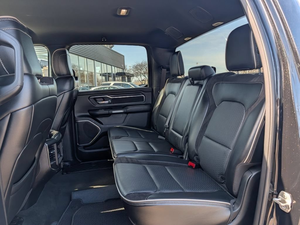 Used 2024 RAM 1500 Laramie AWD/4WD image 30