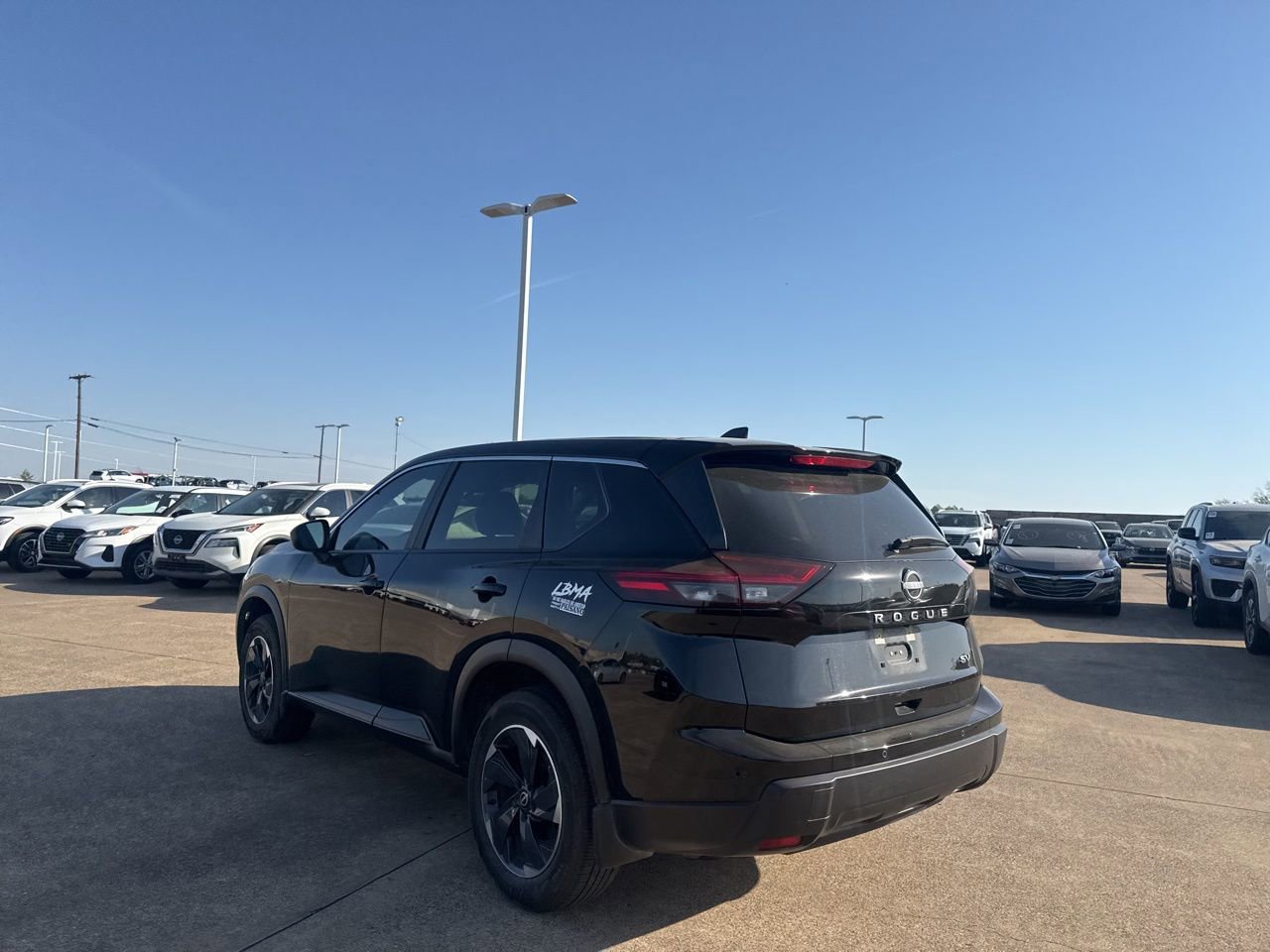 Used 2024 Nissan Rogue SV image 14