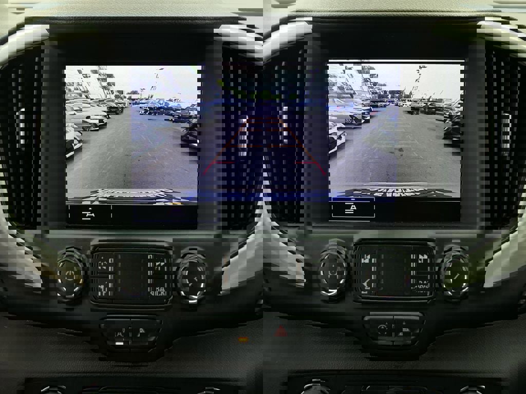 Used 2023 GMC Terrain SLT w/ Elevation Edition image 22