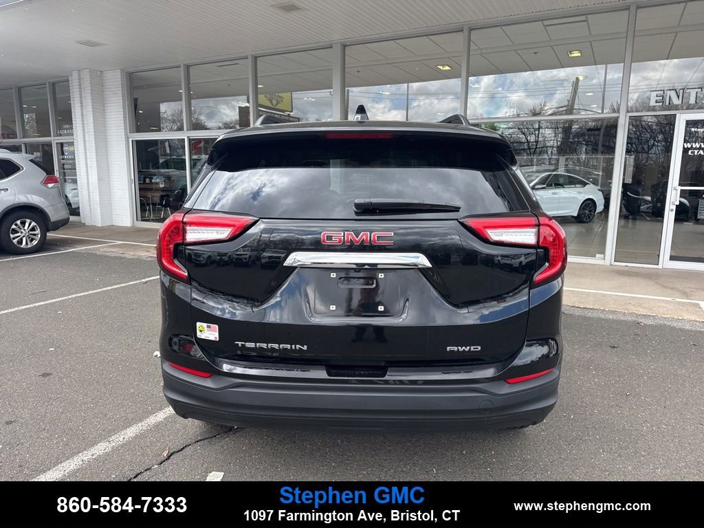 Used 2022 GMC Terrain SLE w/ Driver Convenience Package image 6