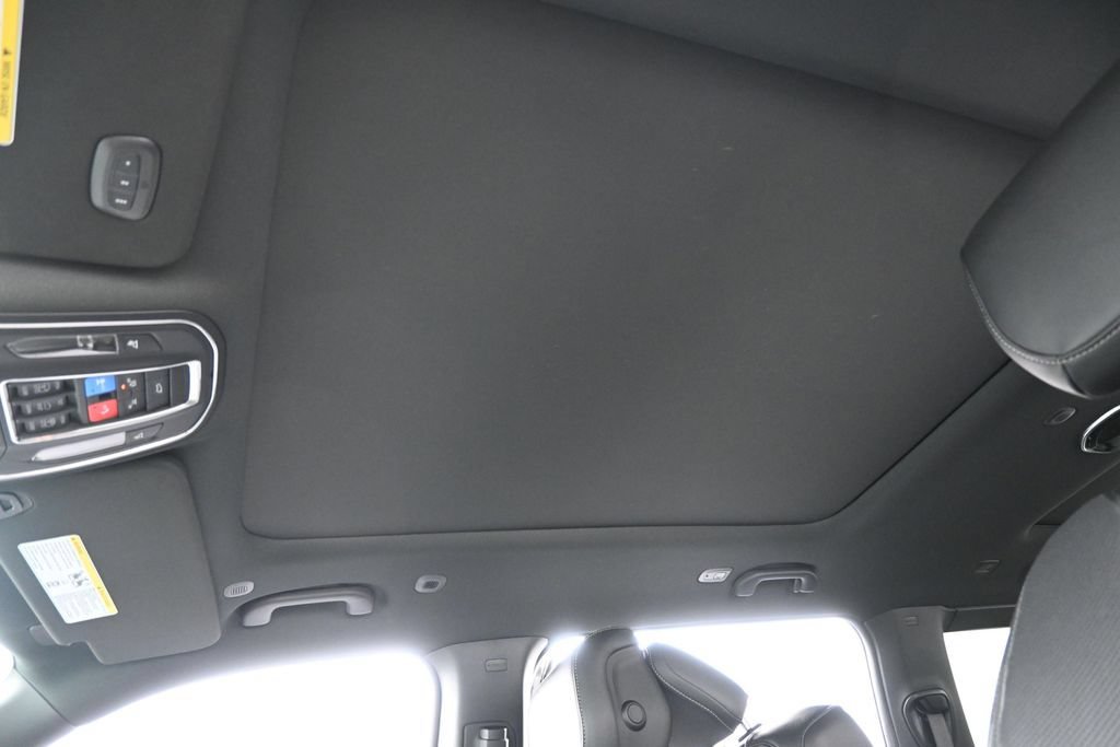 Used 2026 Jeep Grand Wagoneer Limited AWD/4WD image 31