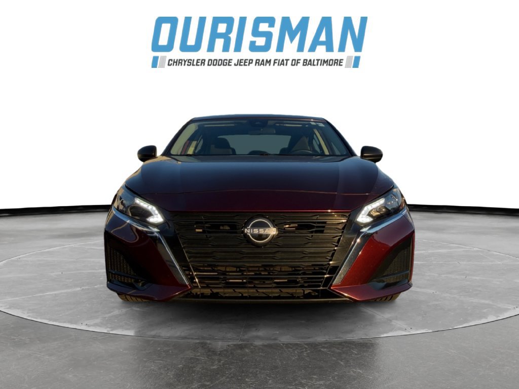 Used 2025 Nissan Altima 2.5 SV FWD image 8