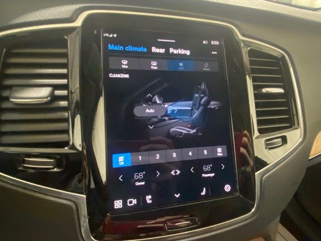 Certified 2025 Volvo XC90 B6 Plus AWD/4WD image 24