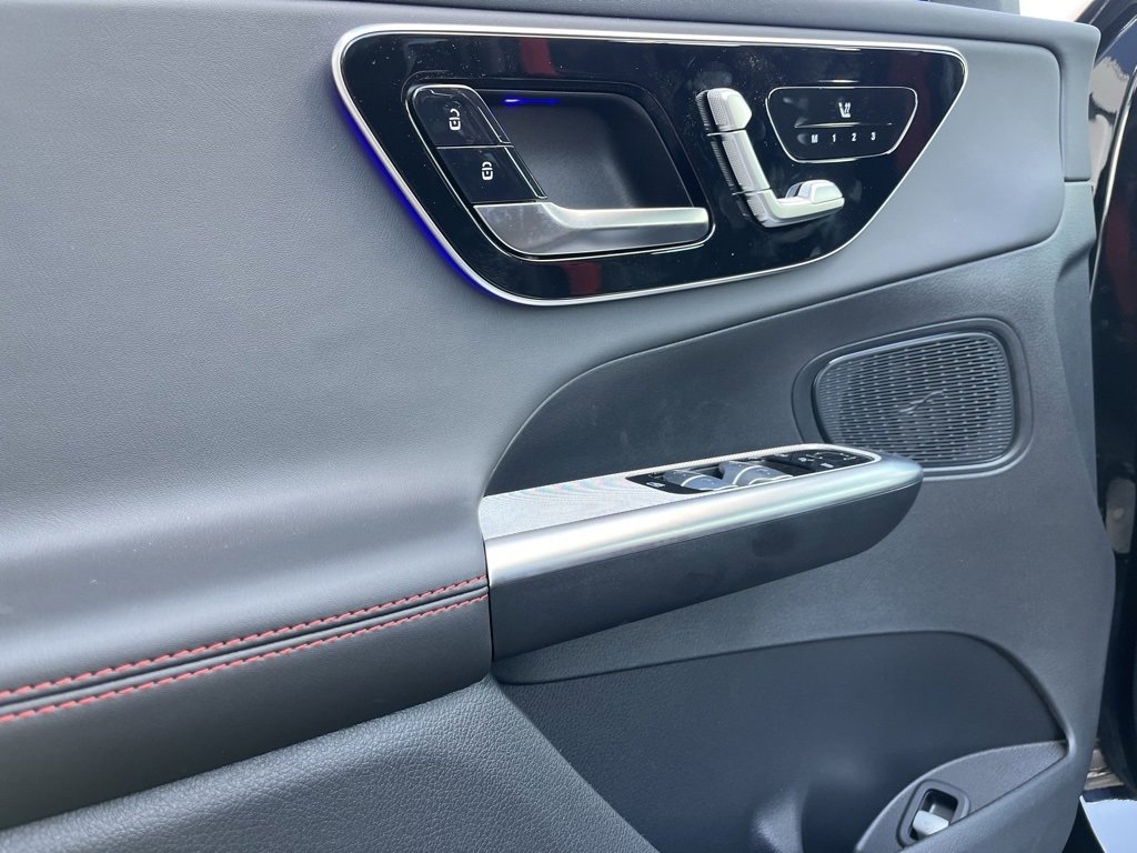 Certified 2025 Mercedes-Benz GLC 43 AMG 4MATIC image 50