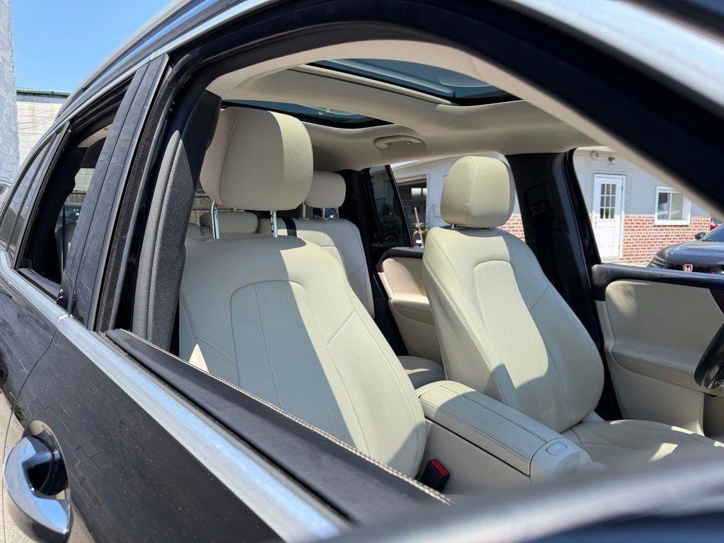 Used 2022 Mercedes-Benz GLB 250 4MATIC image 12