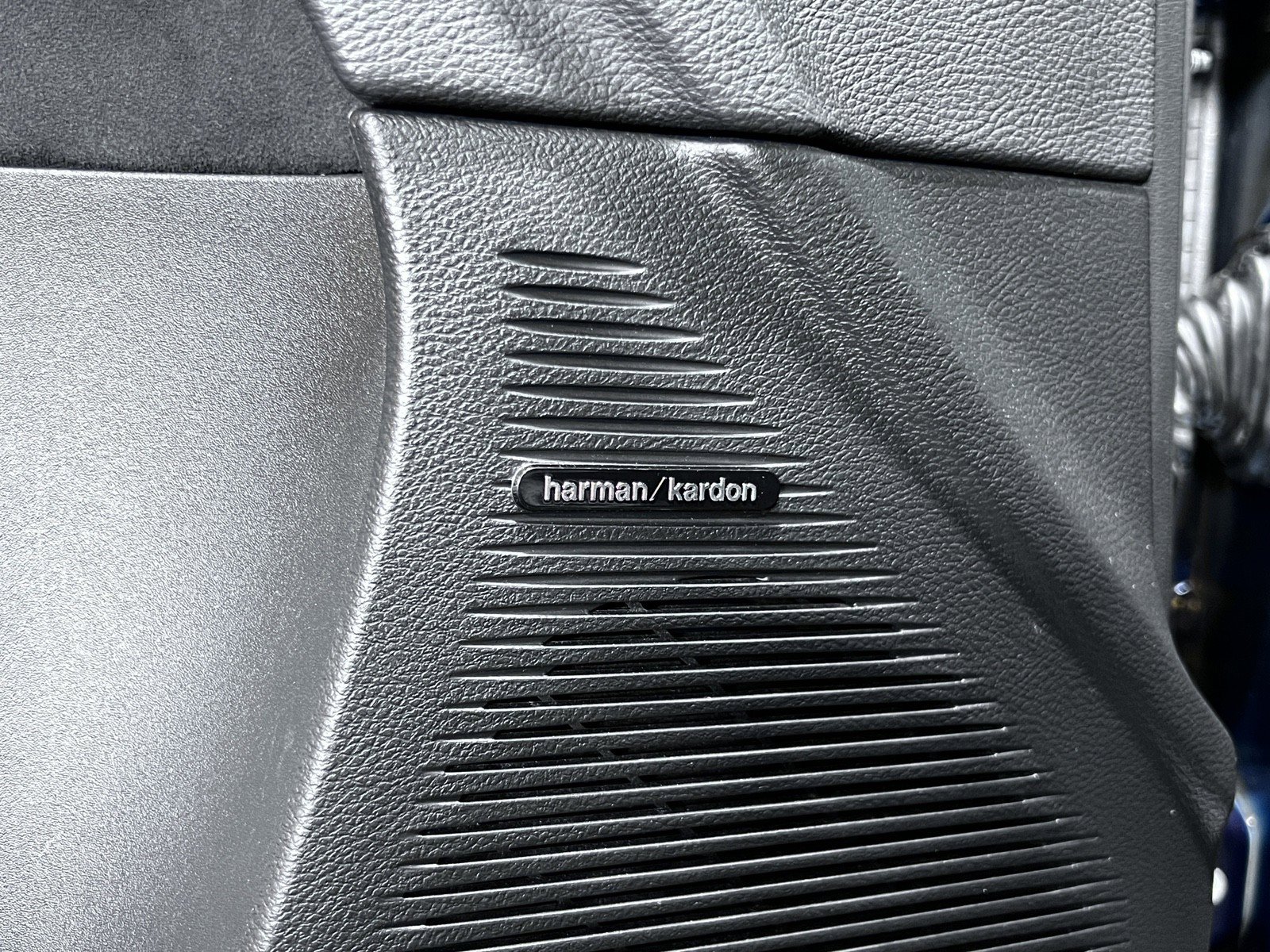 Used 2016 Dodge Challenger SRT Hellcat image 25
