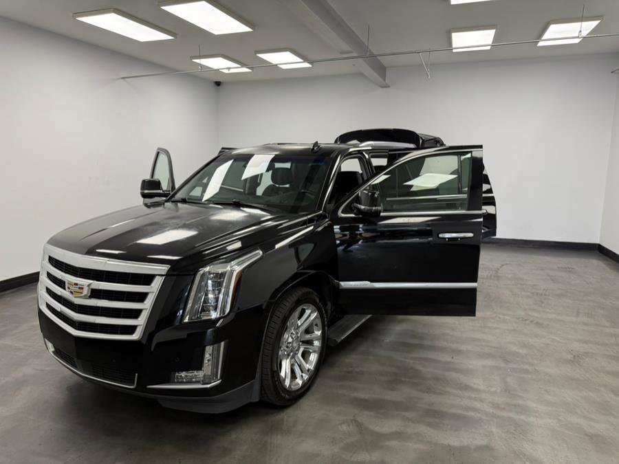 Used 2015 Cadillac Escalade Premium image 22