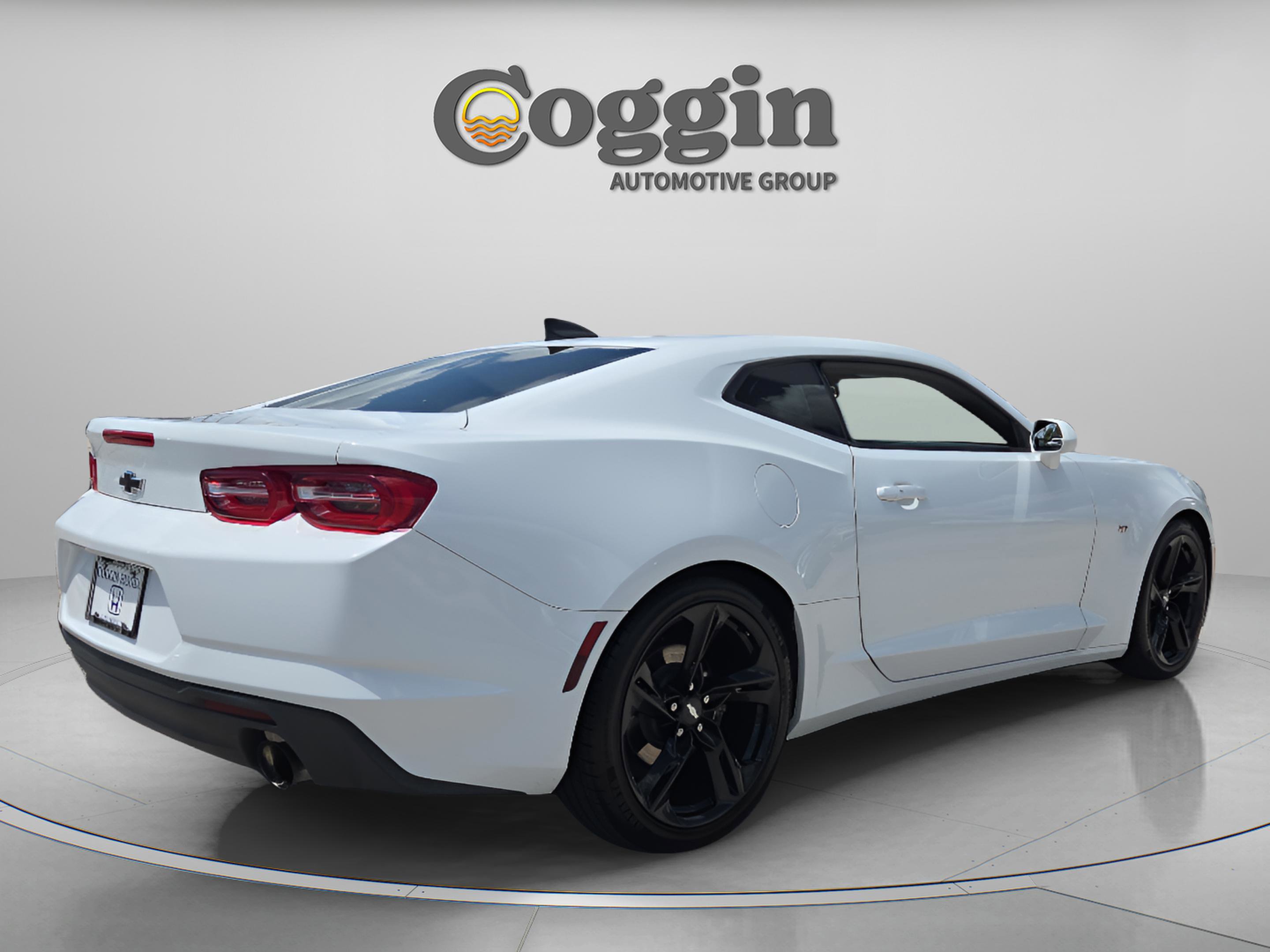 Used 2019 Chevrolet Camaro LT RWD image 5