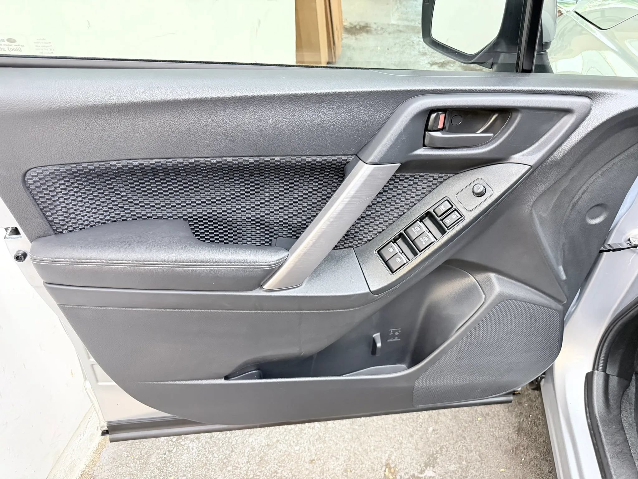 Used 2018 Subaru Forester 2.5i Premium AWD/4WD image 8