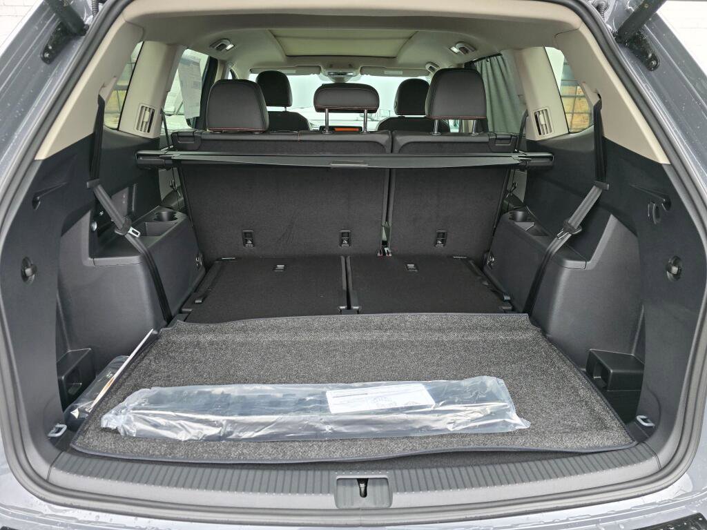 New 2026 Volkswagen Atlas Peak Edition AWD/4WD image 14