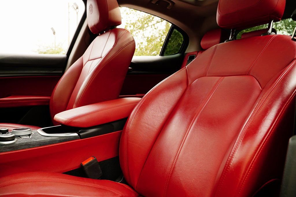 Used 2021 Alfa Romeo Stelvio Sprint w/ Sun & Sound Package image 10