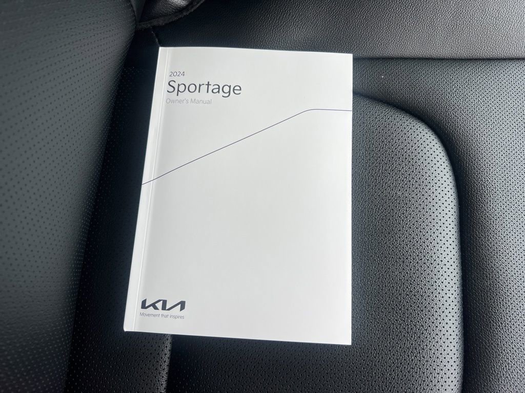 Certified 2024 Kia Sportage EX AWD/4WD image 26