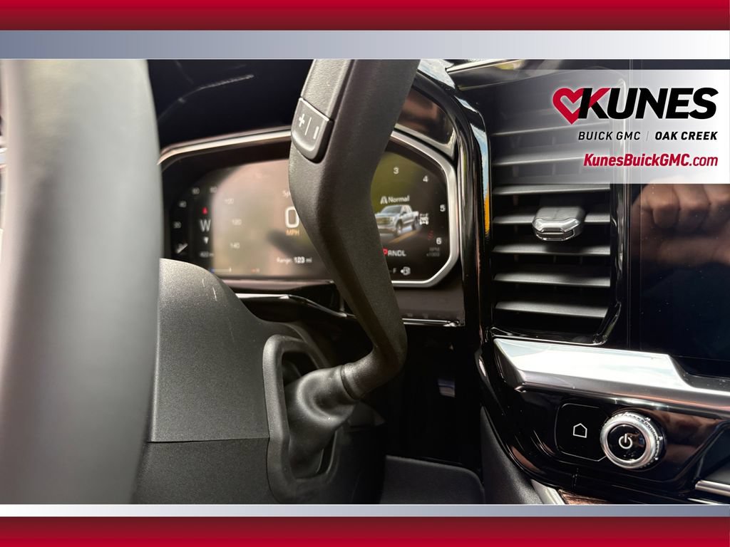 New 2026 GMC Sierra 1500 Elevation w/ Elevation Select Package AWD/4WD image 29