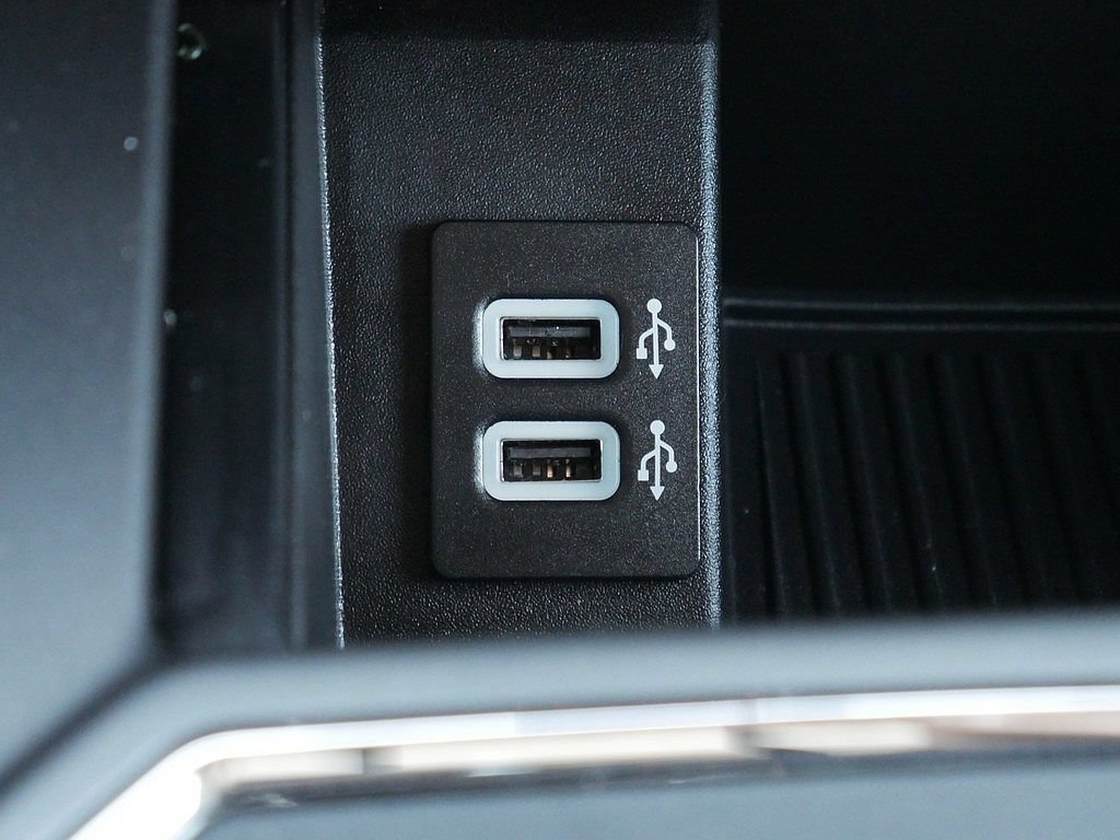 Used 2017 Ford F150 XLT w/ Equipment Group 302A Luxury AWD/4WD image 46