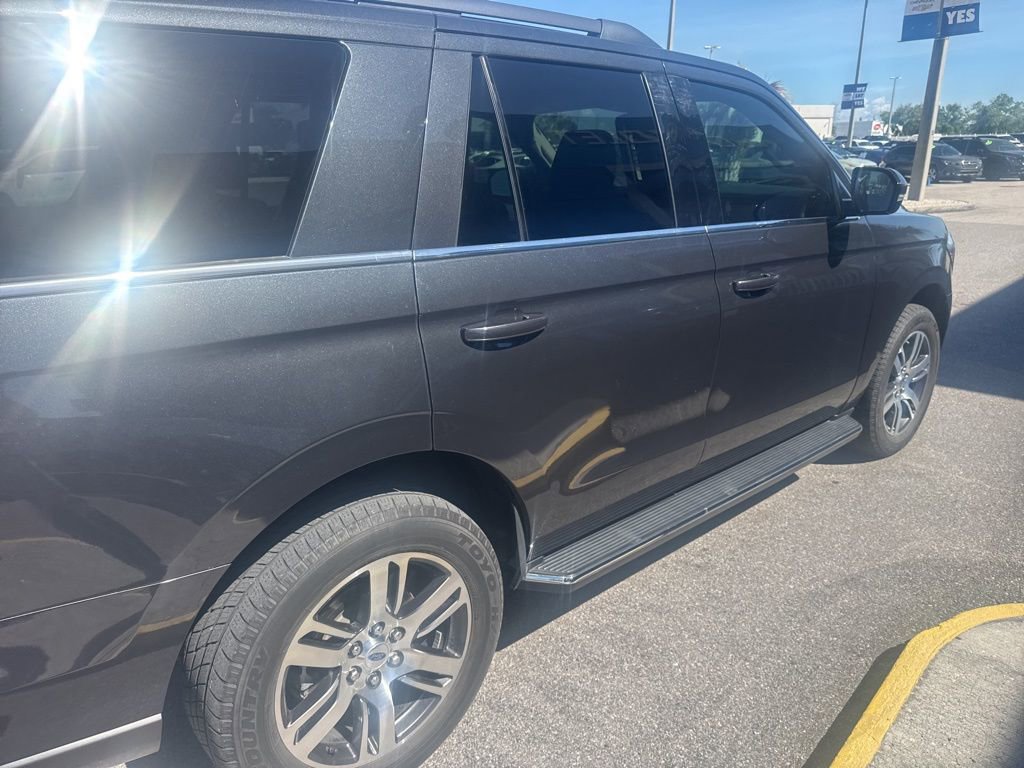 Used 2022 Ford Expedition XLT RWD image 7