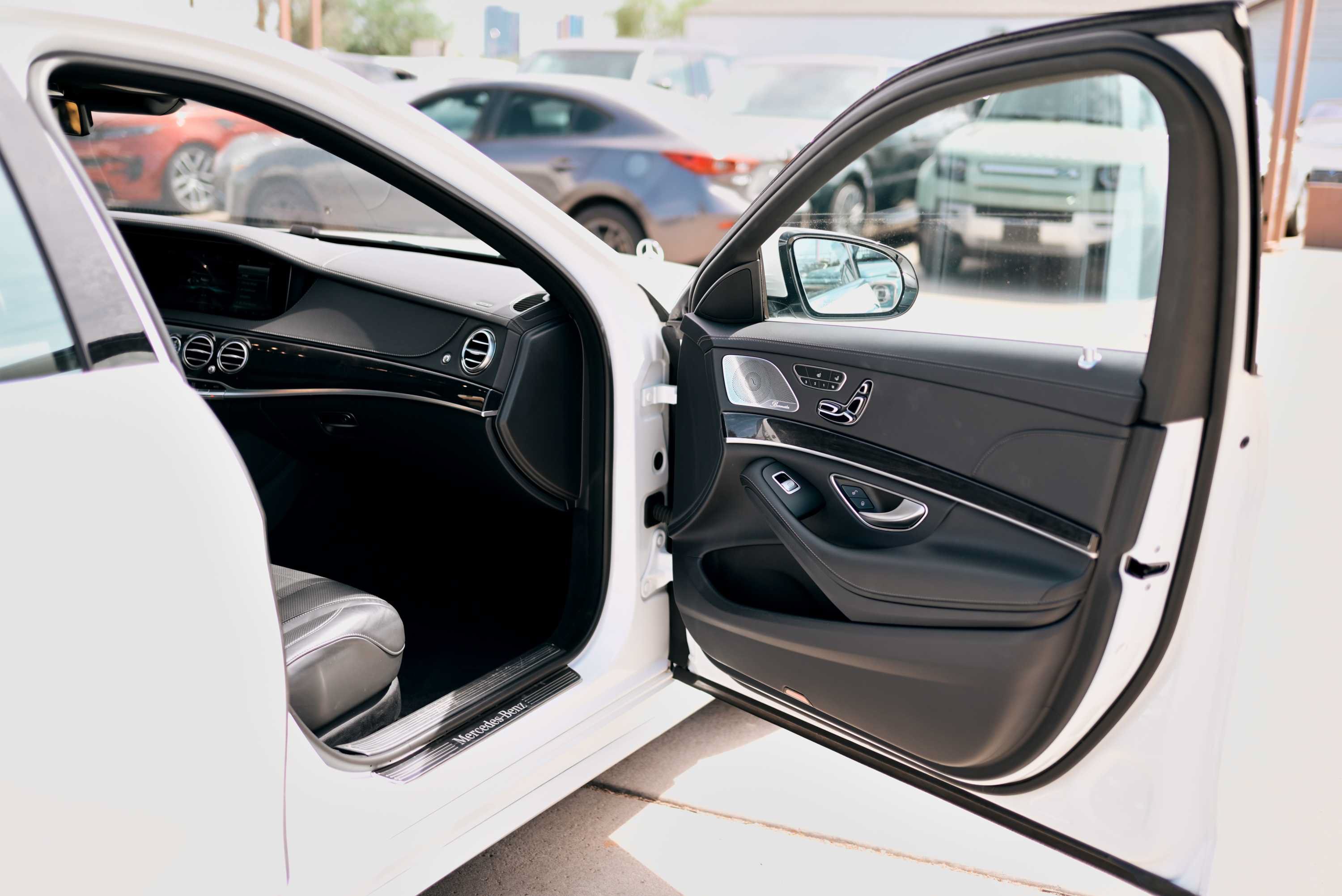Used 2019 Mercedes-Benz S 560 Sedan w/ AMG Line Exterior image 21