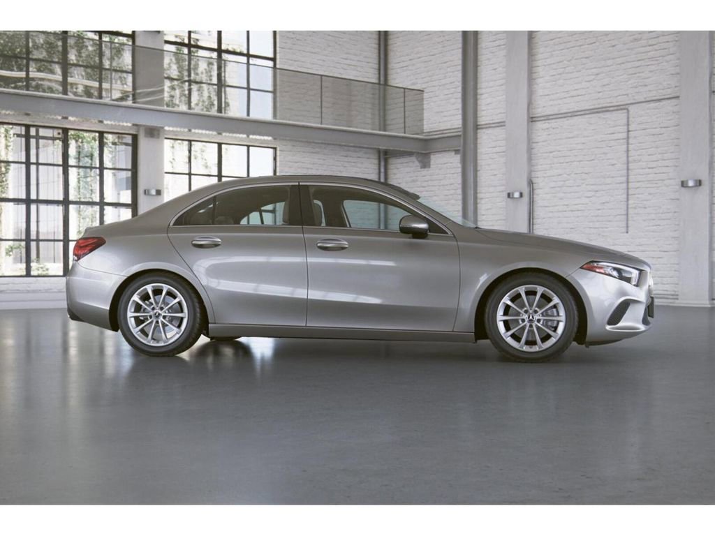 Certified 2020 Mercedes-Benz A 220 4MATIC image 16