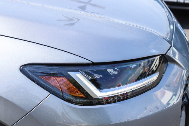 Used 2027 Honda HR-V LX image 6