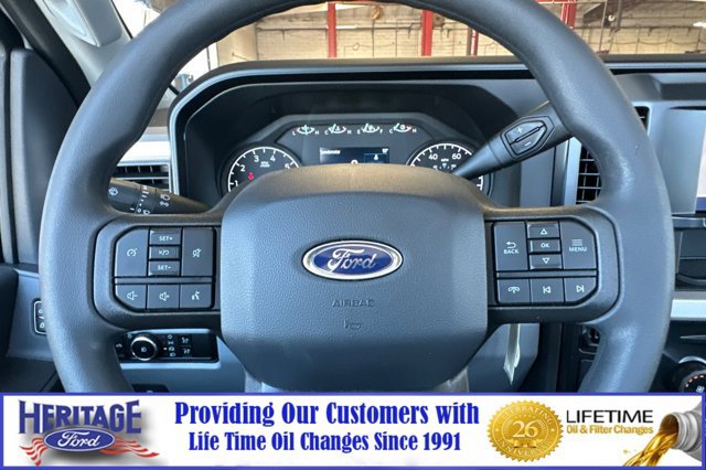 Used 2025 Ford F250 XL w/ XL Chrome Package image 20