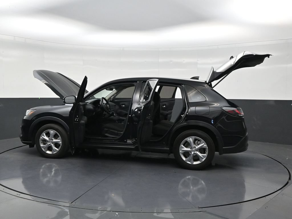 Used 2025 Honda HR-V LX image 29