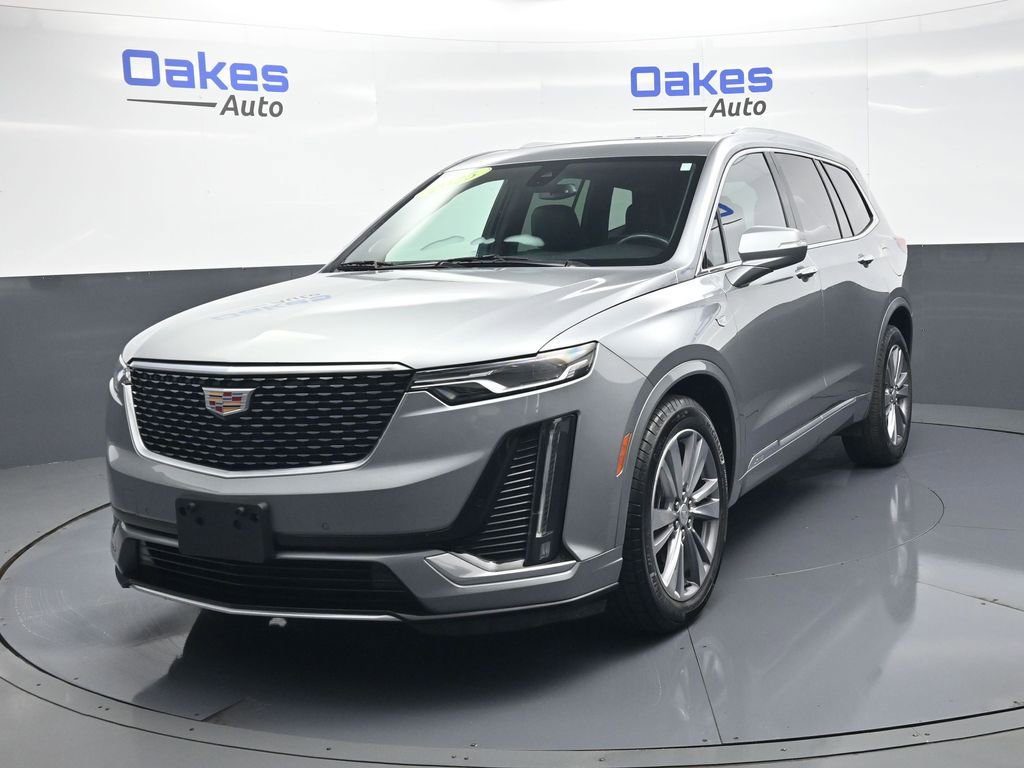 Used 2025 Cadillac XT6 Premium Luxury image 4
