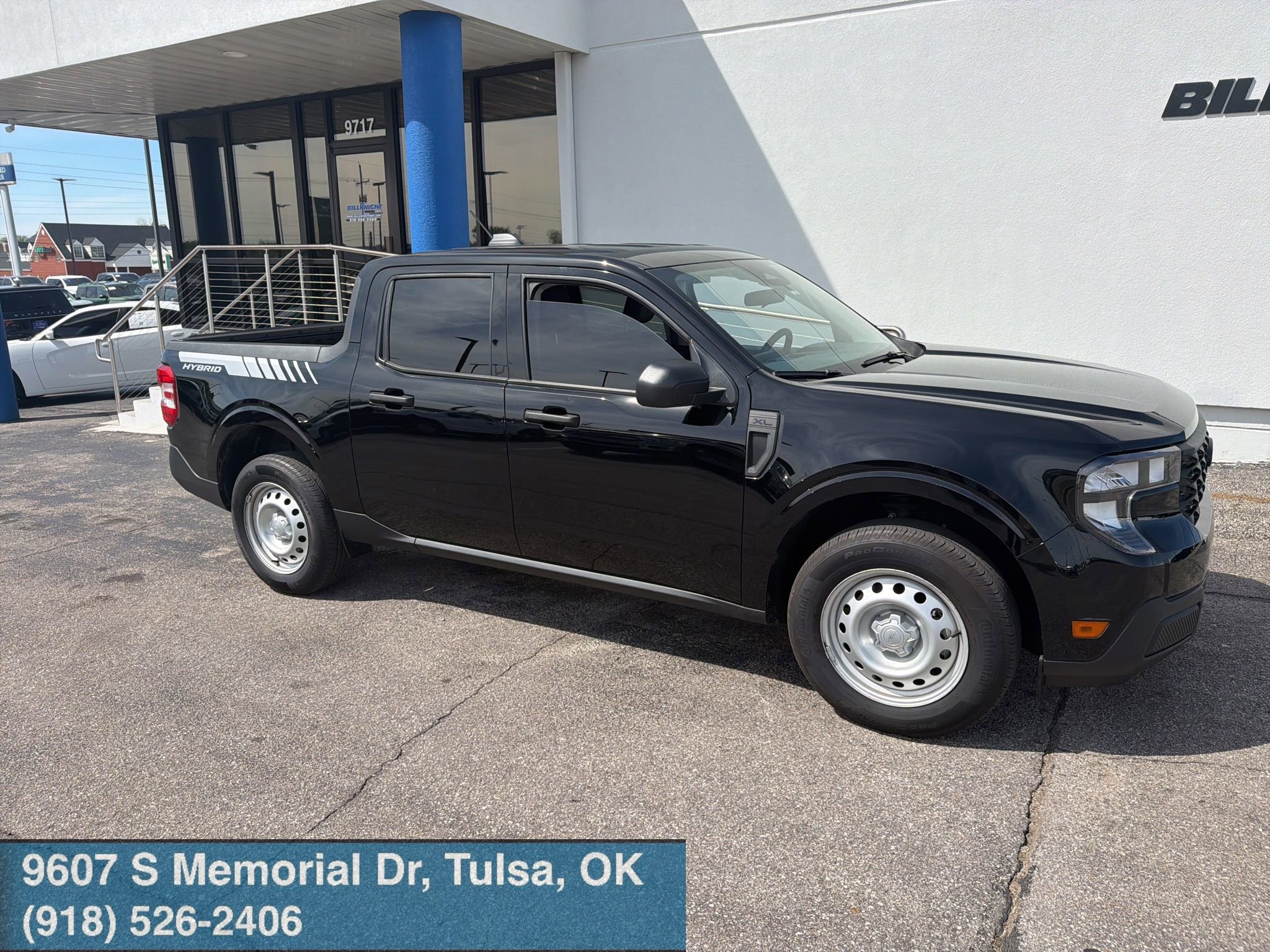 Used 2025 Ford Maverick XL image 3