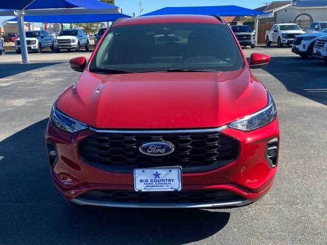 Used 2023 Ford Escape ST-Line Select w/ Tech Pack #1 AWD/4WD image 2