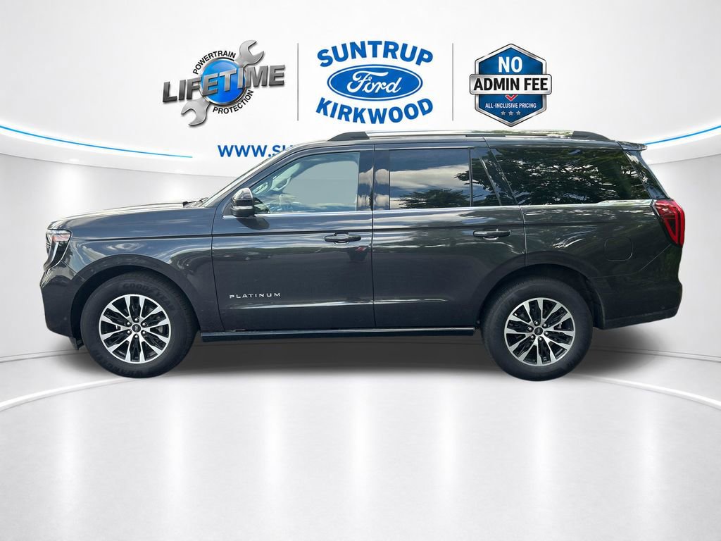 Used 2025 Ford Expedition Platinum AWD/4WD image 2