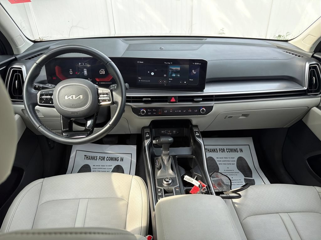 Used 2025 Kia Sorento S w/ Panoramic Sunroof Package FWD image 15