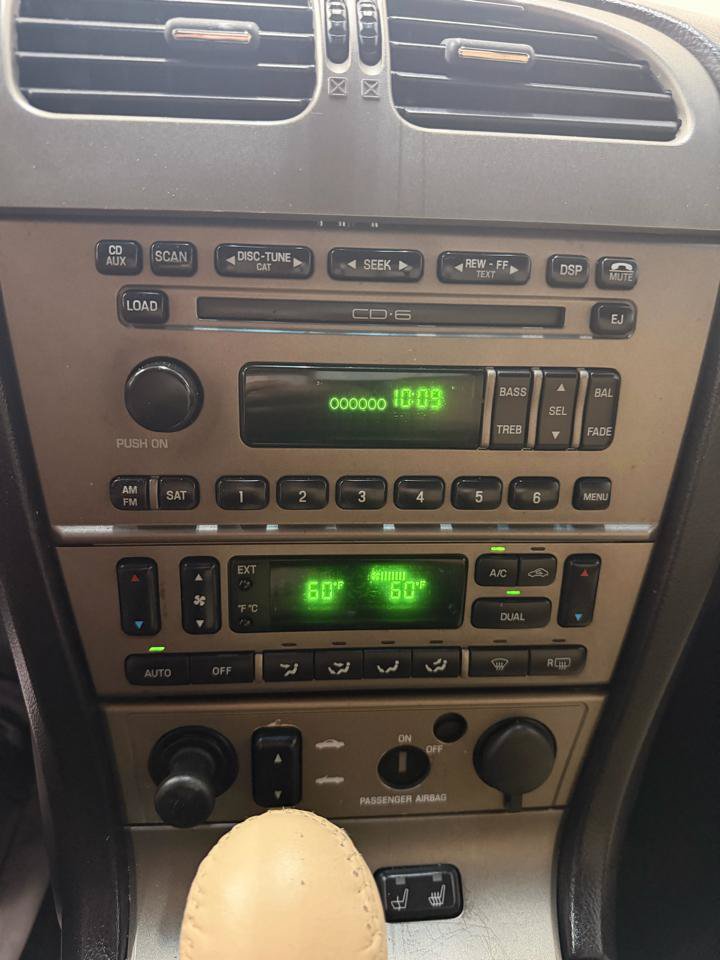 Used 2004 Ford Thunderbird RWD image 19