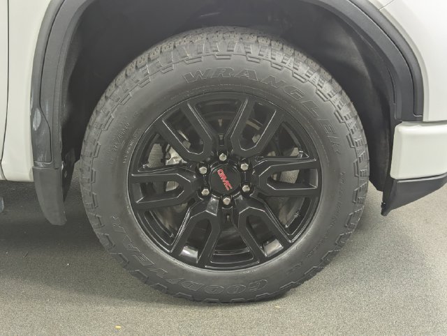 Used 2024 GMC Sierra 1500 Elevation AWD/4WD image 14