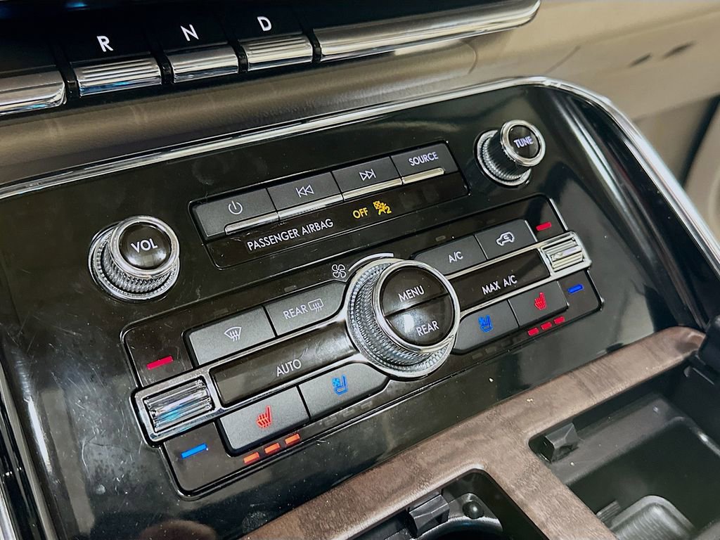 Used 2019 Lincoln Navigator Reserve w/ Cargo Package image 17