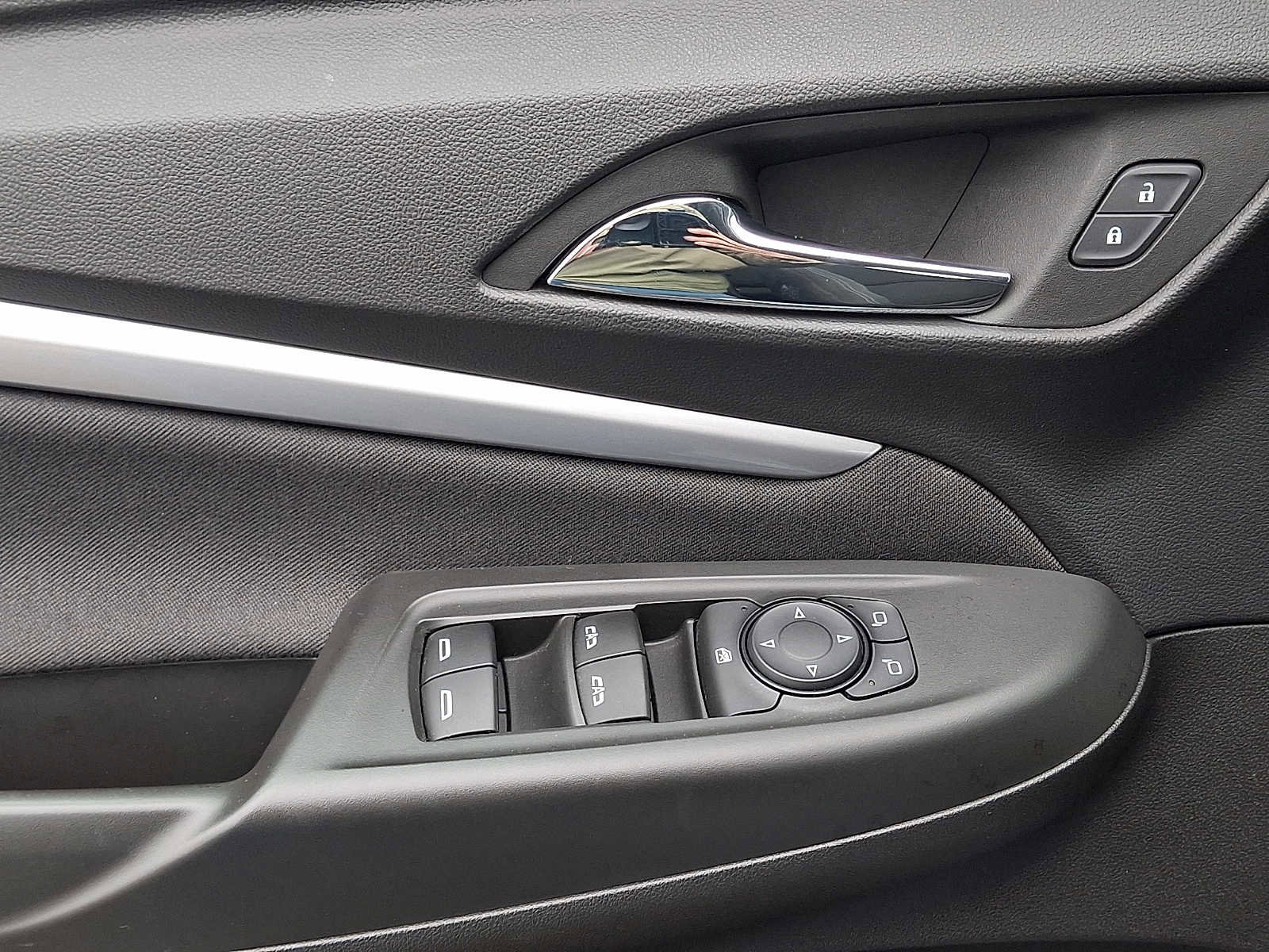 Used 2023 Chevrolet Bolt EUV LT FWD image 14