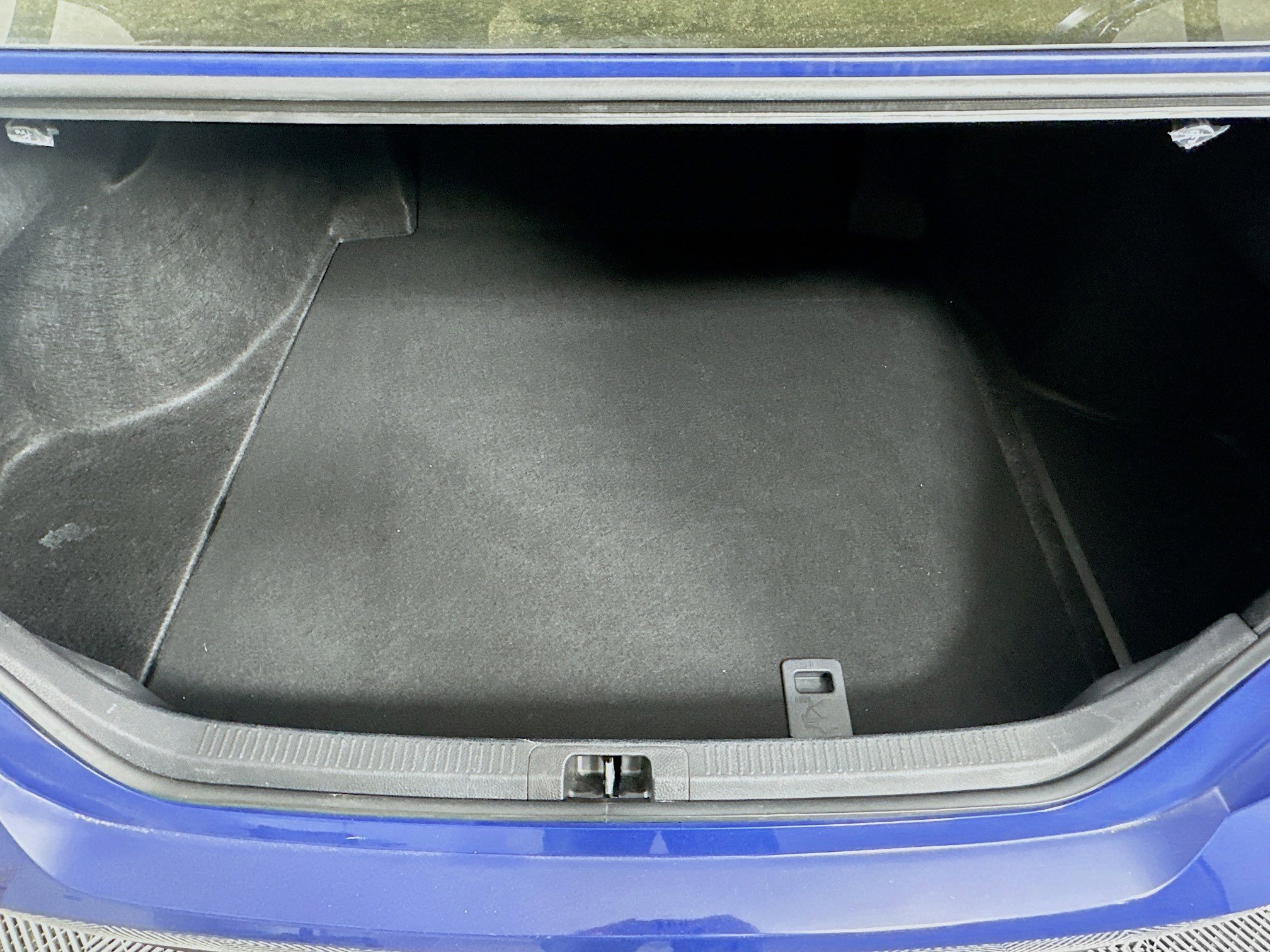 Used 2025 Toyota Camry LE image 28