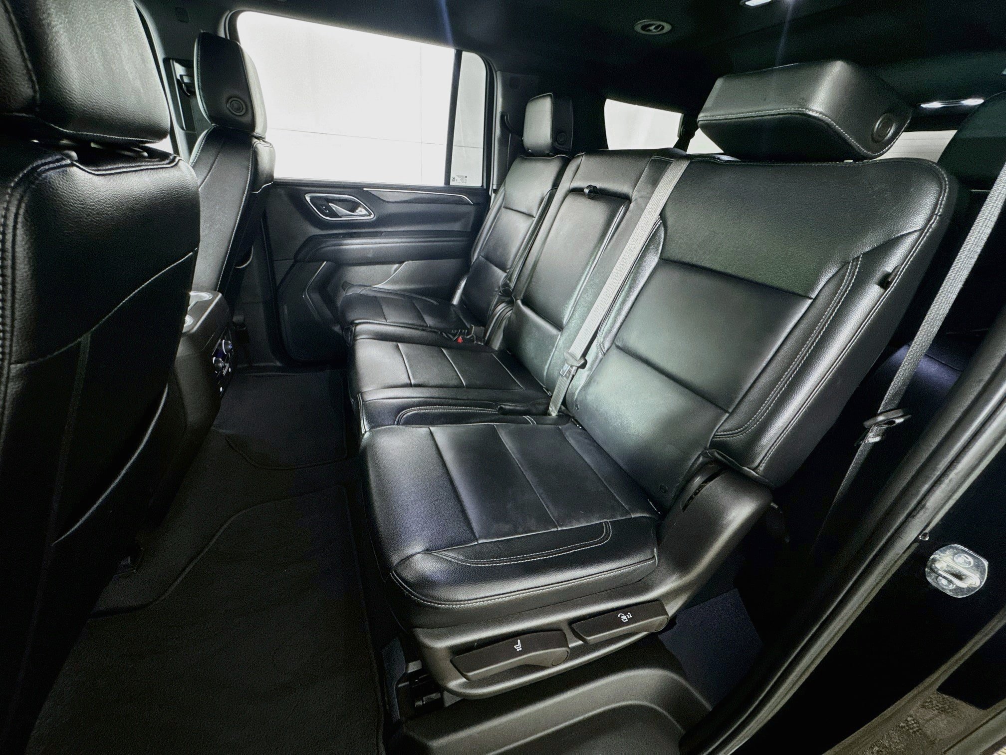 Used 2023 Chevrolet Suburban LS AWD/4WD image 20