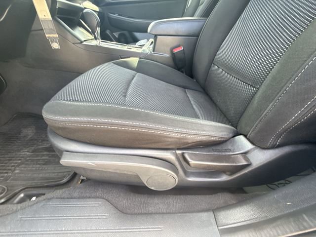 Used 2017 Subaru Outback 2.5i AWD/4WD image 12